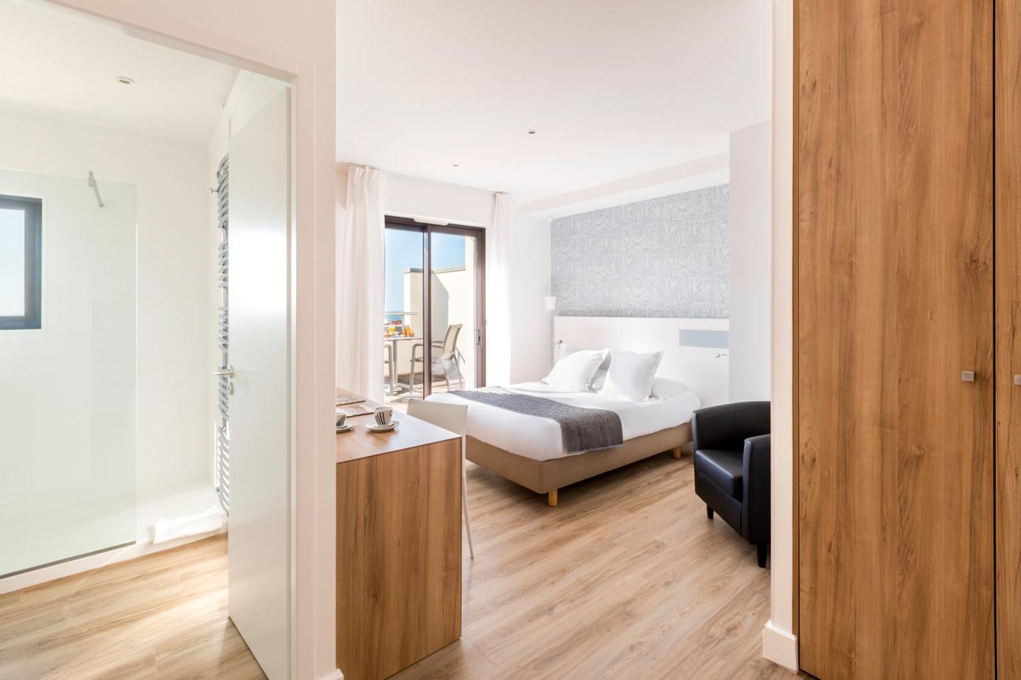 Hotel Kemaris Biarritz Bagian luar foto