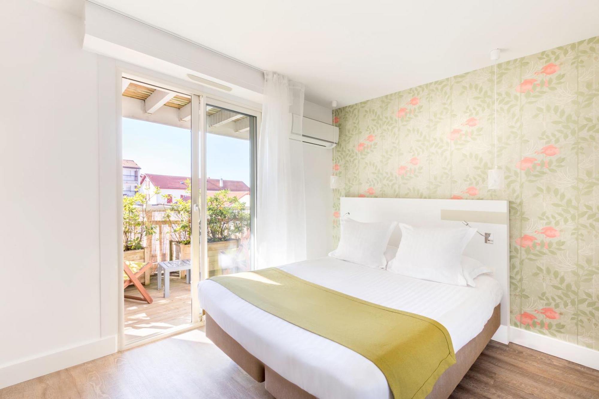 Hotel Kemaris Biarritz Bagian luar foto